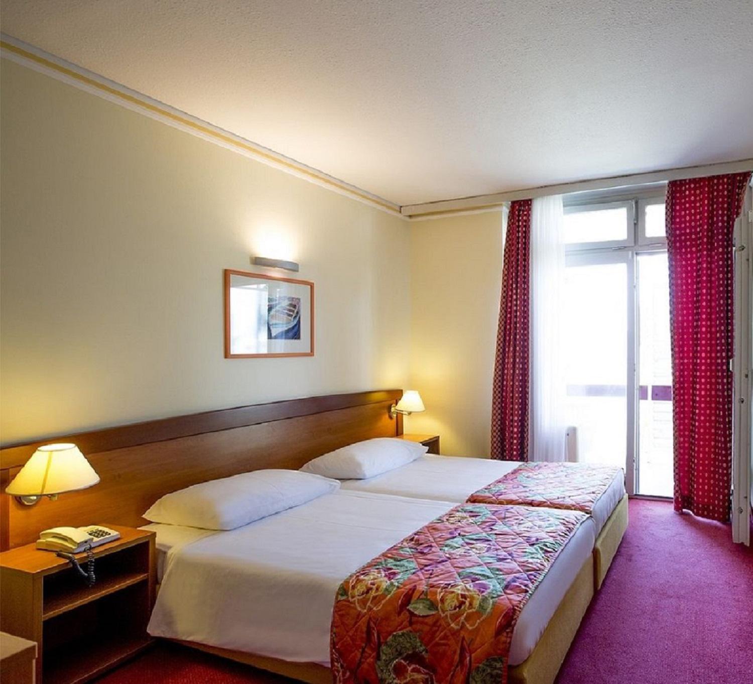 Niko Hotel 3*