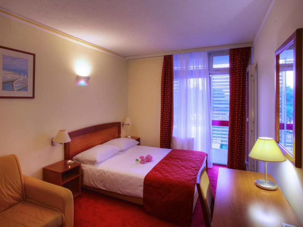 Niko 3* Šibenik